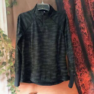 EUC: Girls' Avia sz  S (4-6) Black & Gray Camouflage Activewear Pullover